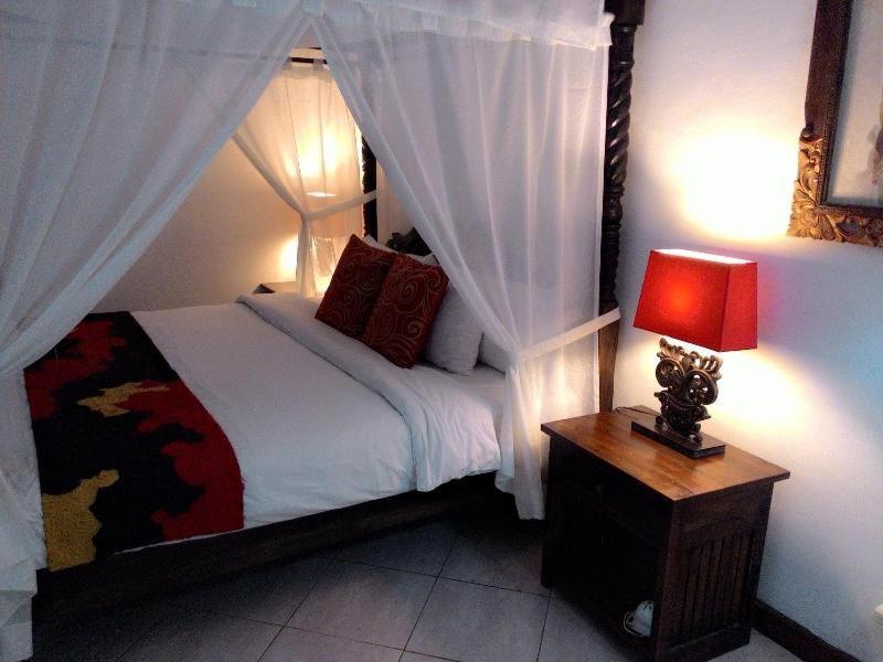 Puri Maharani Boutique Hotel Denpasar Værelse billede